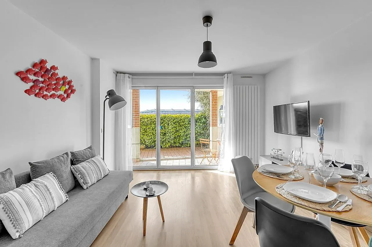 Appartement Pompon Sur La Garonne - Appt Avec Balcon Pour 2 à Toulouse 0*,